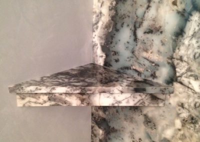 17triangle Marble ite
