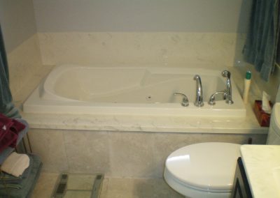 Finish your tub area with Cultured Marble Splashes