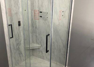 Marblie ite Shower